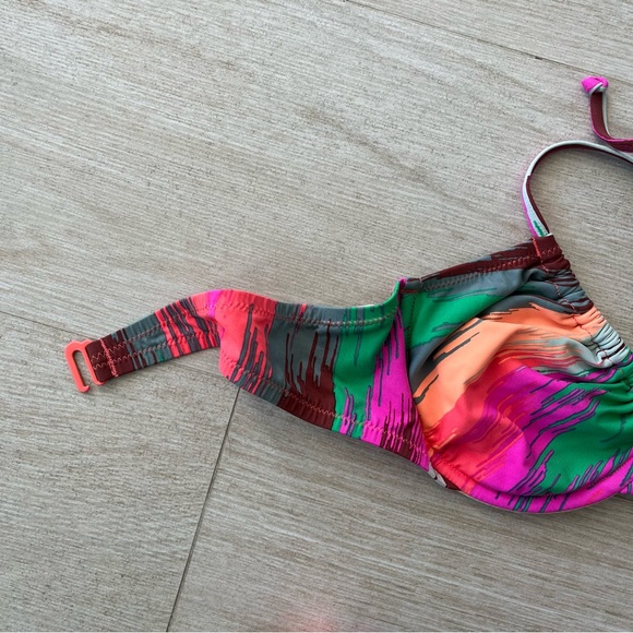 Madewell Electric Ikat Bikini set. Madewell J.Crew colorful bikini set. - Picture 7 of 10